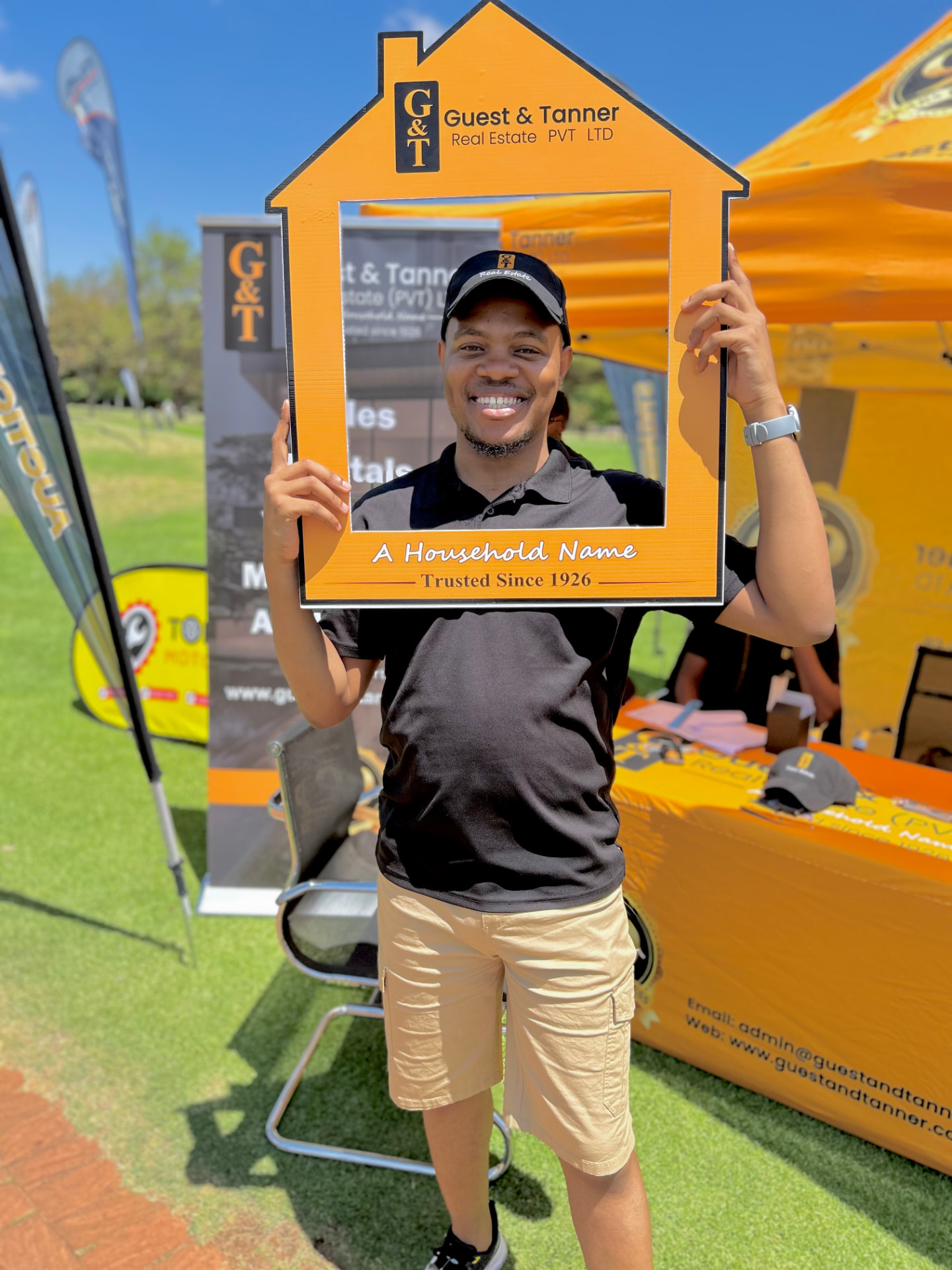 Guest and Tanner activation photo frame